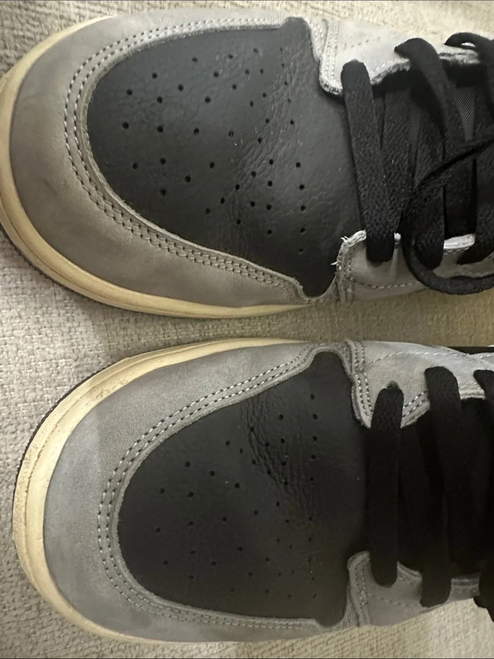Air Jordan 1 Low SE Light Smoke Grey Off Noir Men’s Size 12 HQ2010-012